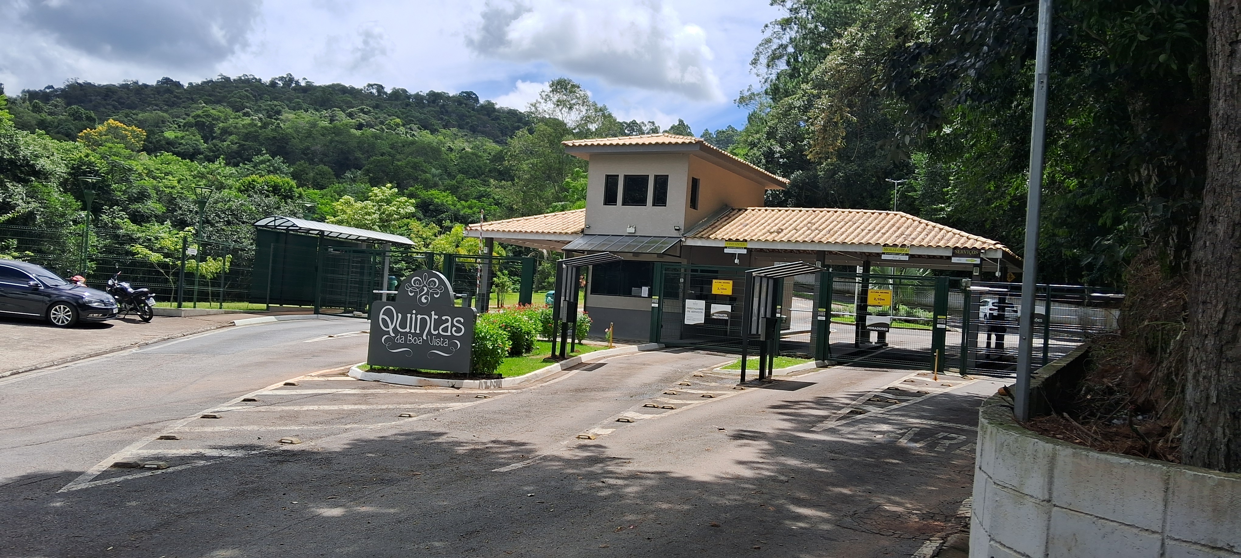 ATIBAIA CONDOMINIO QUINTAS, 604m², 330mil! Aceita Carro e parcela.