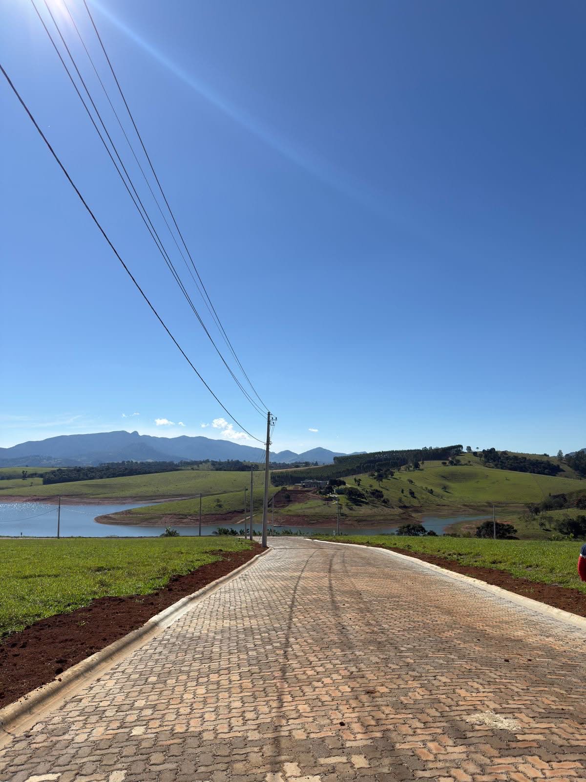 Lotes com acesso à represa 