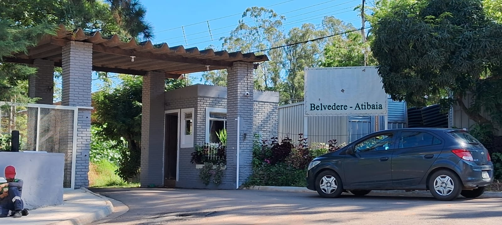 ATIBAIA BELVEDERE, 295m², apenas 130mil.  Aceita carro e parcela.