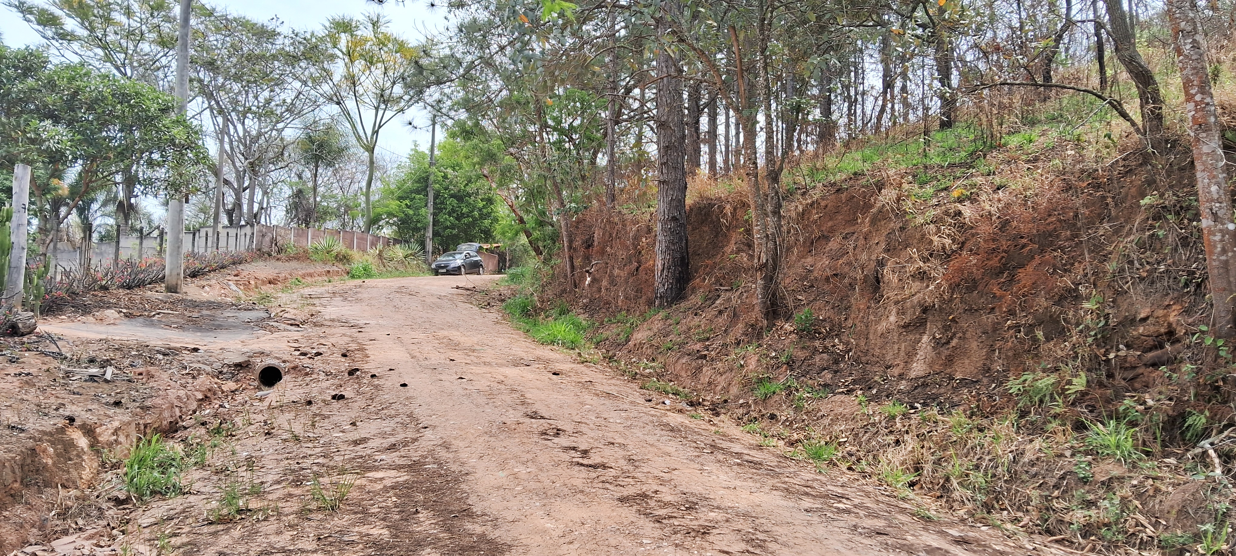 ATIBAIA, 1.000m², 25mts de frente, 140mil! Aceita carro e parcela em 24 vezes!