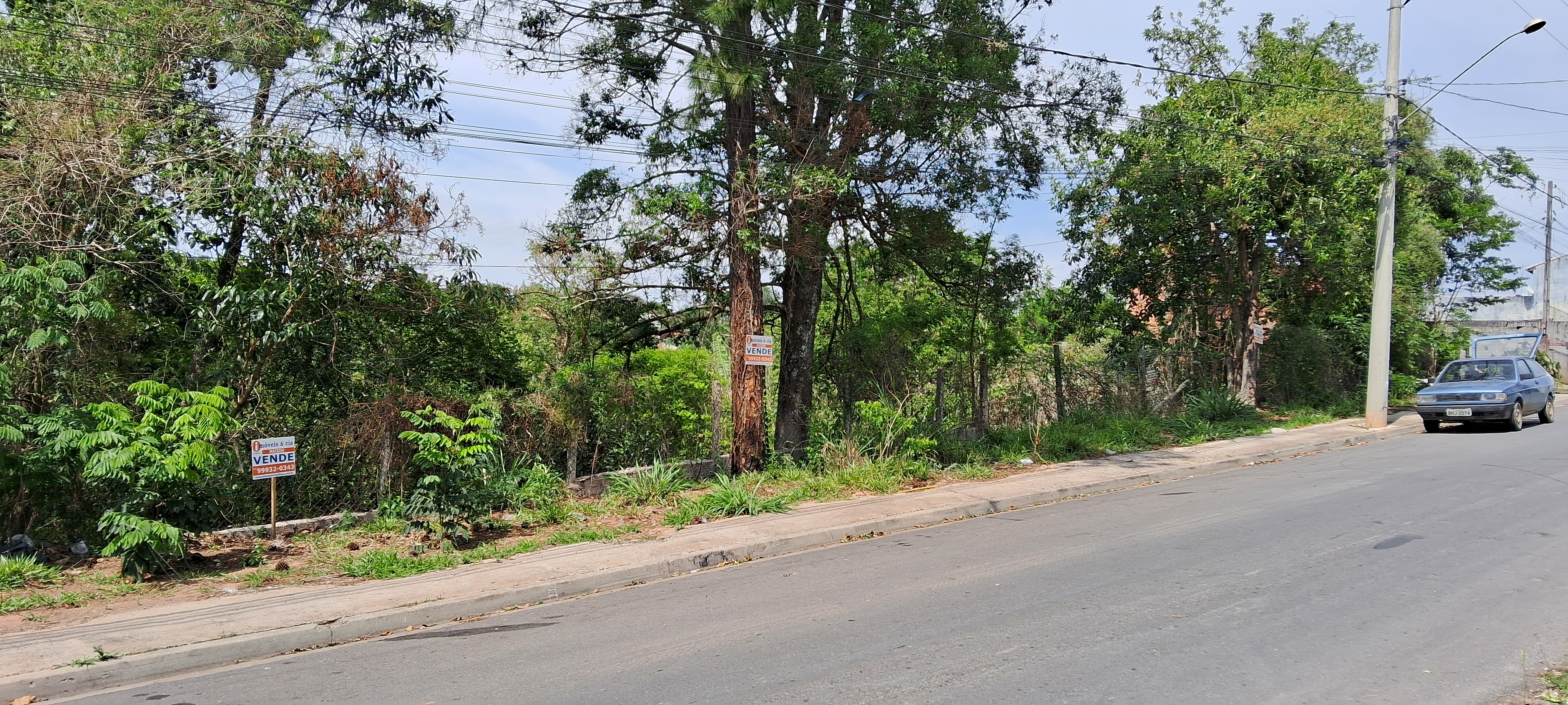 ATIBAIA JD IMPERIAL 125m² no asfalto. Apenas 99 mil. Aceita carro e parcela!